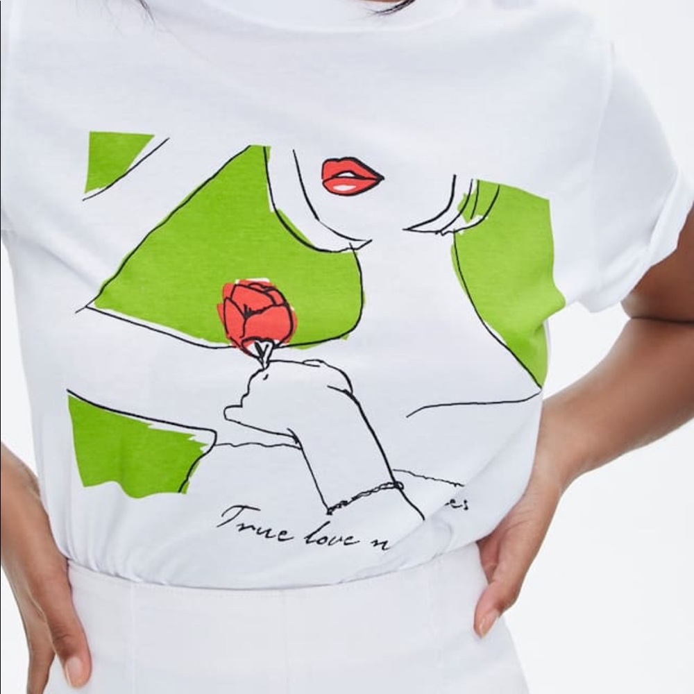 GRAPHIC TEE